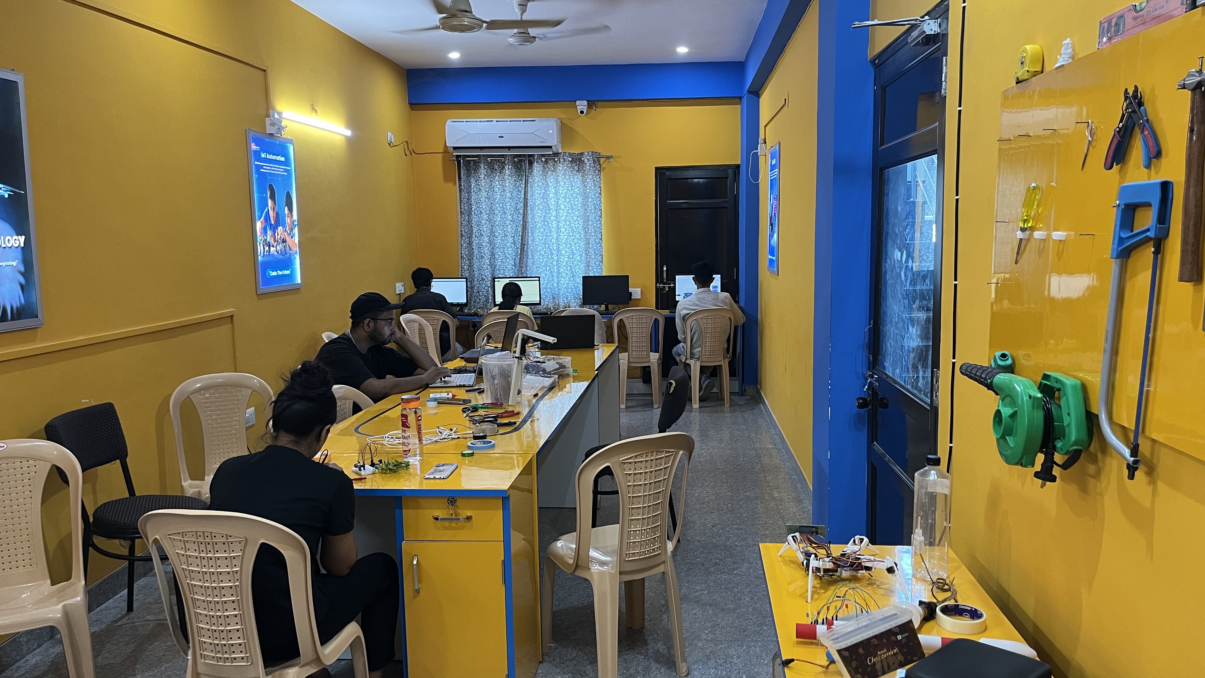NewGenRobo's AI, Robotics & Innovation Lab