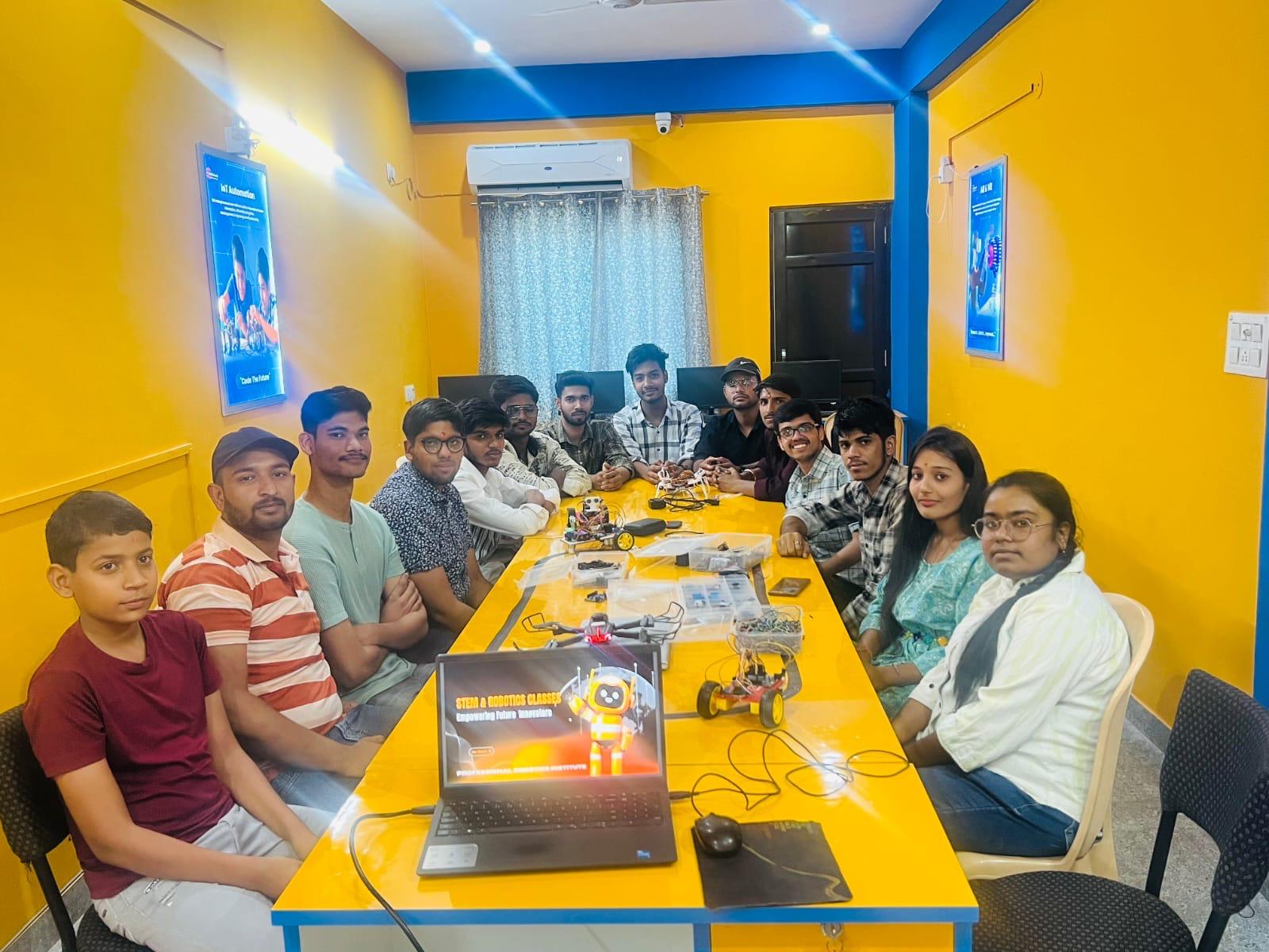 Students with Innovation Lab